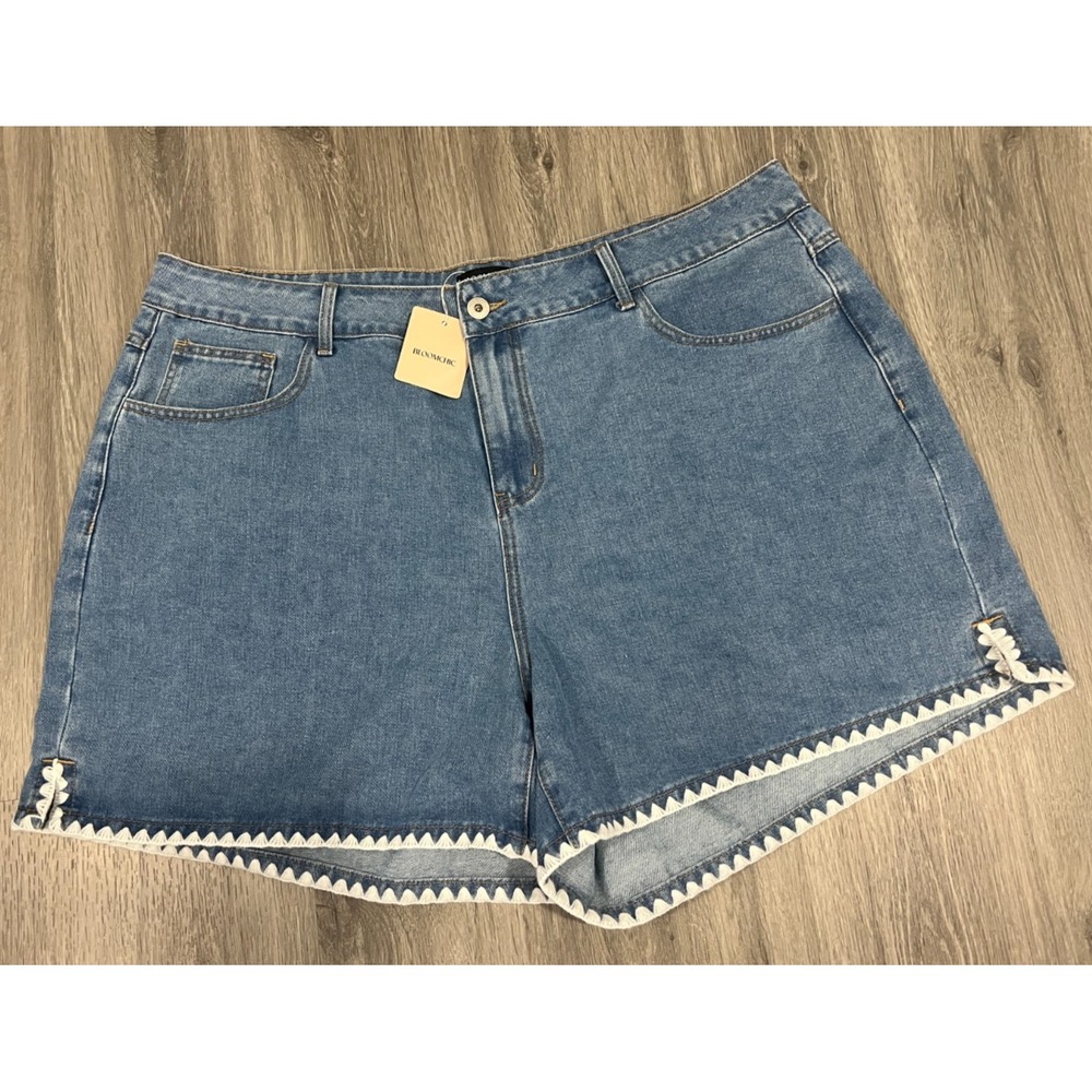 BloomChic Plus Size Jean Denim Shorts Crochet Hem Boho Peasant Size 20‎ NEW
